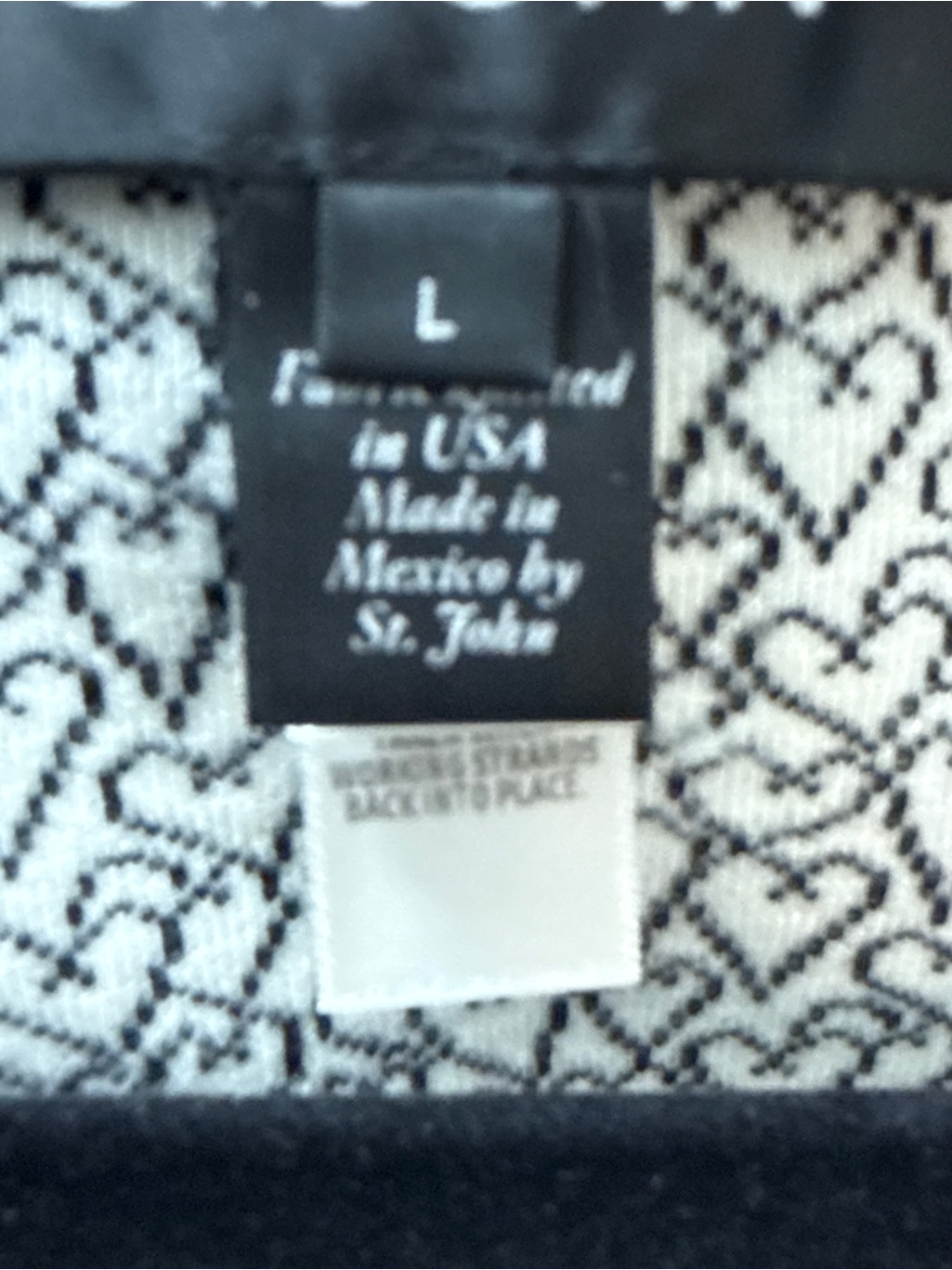 St. John Black & White Heart-Pattern Knit Top